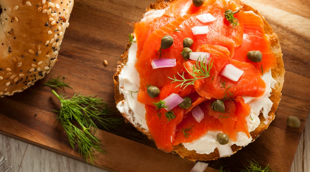 Smoked salmon bagel with cream cheese and capers